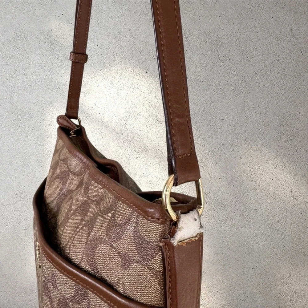Coach signature file